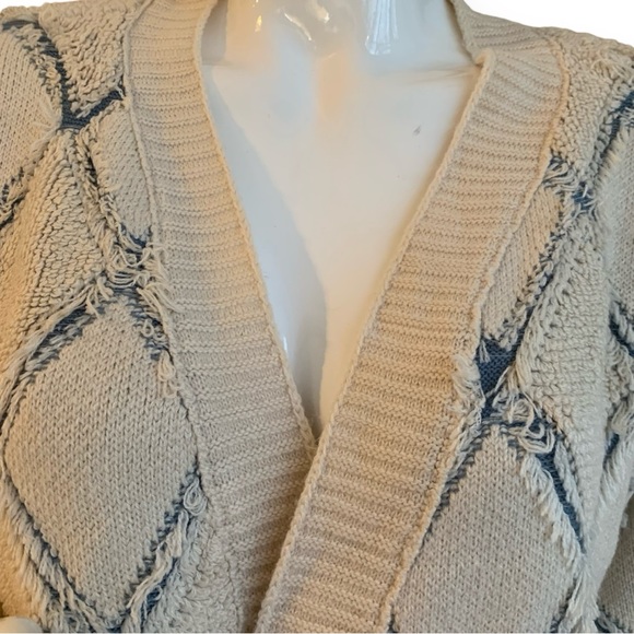 GILDED INTENT PULLED STITCH CREAM/BLUE CARDIGAN SWEATER. WOMEN’S SIZE  MEDIUM - Picture 11 of 12